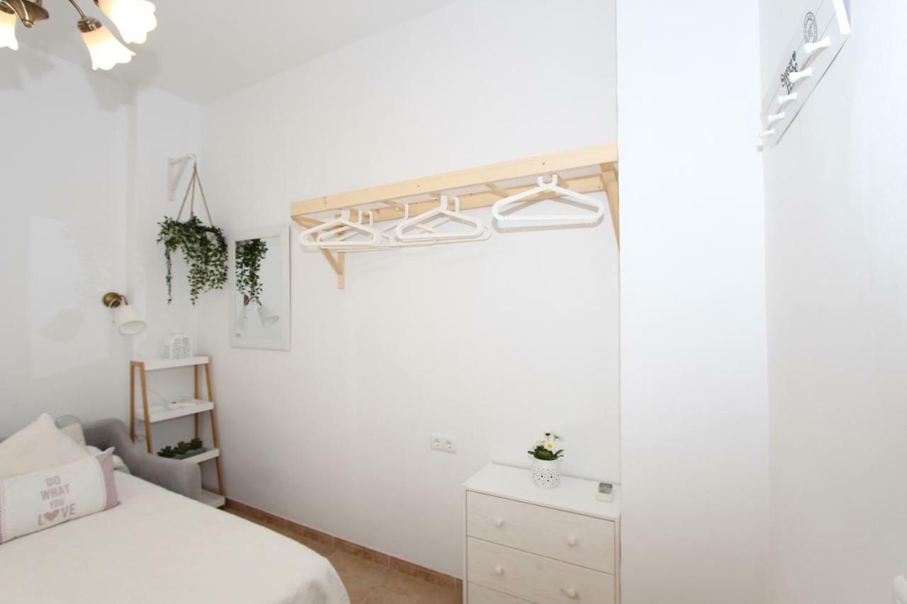 Apartamento Ollerias مالقة الغرفة الصورة